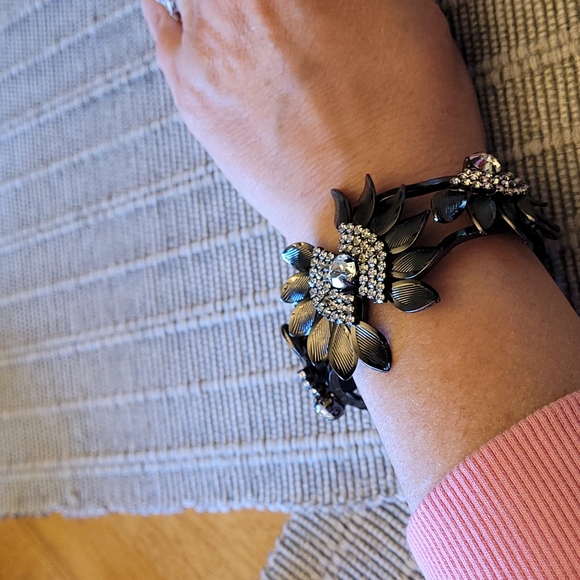 Beautiful Rhinestone Gunmetal Toned Cuff Bracelet - Picture 2 of 8